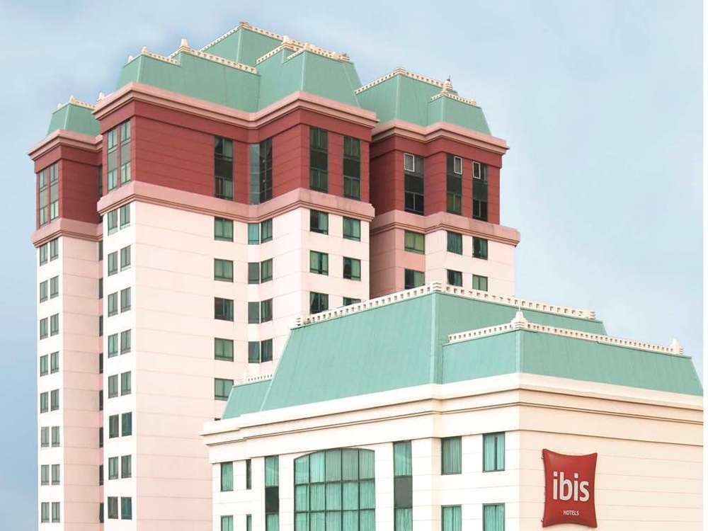 Ibis Mangga Dua Hotel Джакарта Екстериор снимка