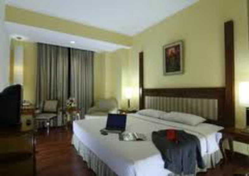 Ibis Mangga Dua Hotel Джакарта Екстериор снимка