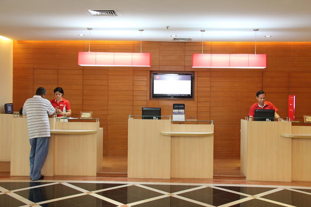 Ibis Mangga Dua Hotel Джакарта Екстериор снимка
